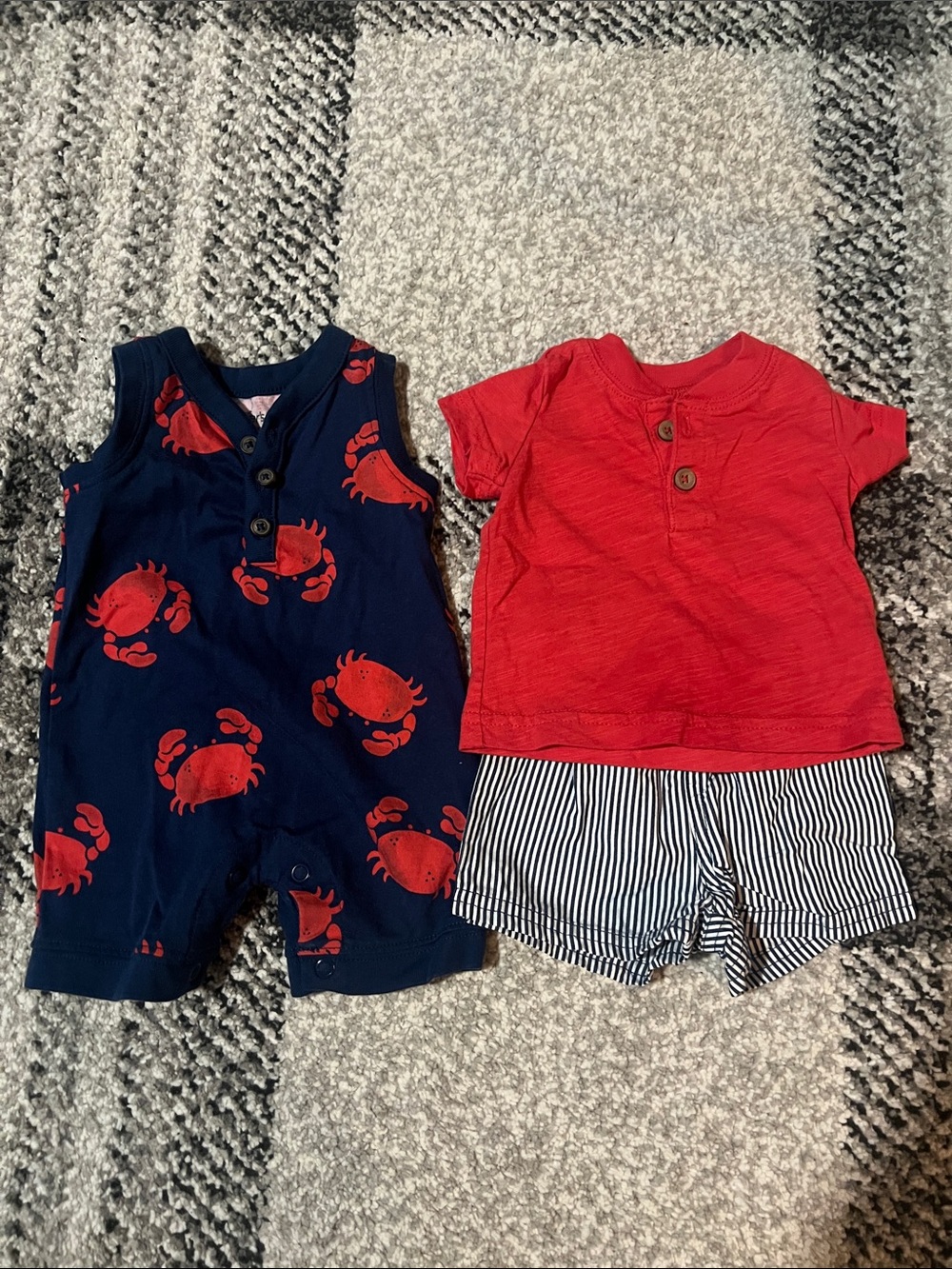 Carter’s outfit bundle for newborn
